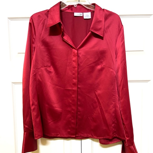 EAST 5TH RED SIZE 16 BEAUTIFUL BUTTON DOWN BLOUSE YOU ARE GOING TO LOVE ❤️ - Picture 4 of 8